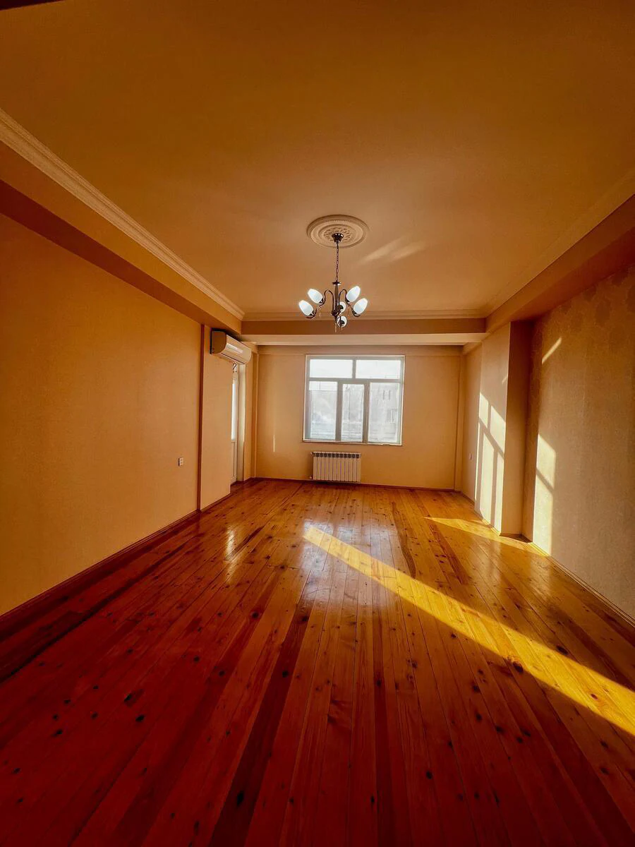 3-комн. квартира 95 м², Низаминский, Баку — улица Алифа Гаджиева. Фото 1