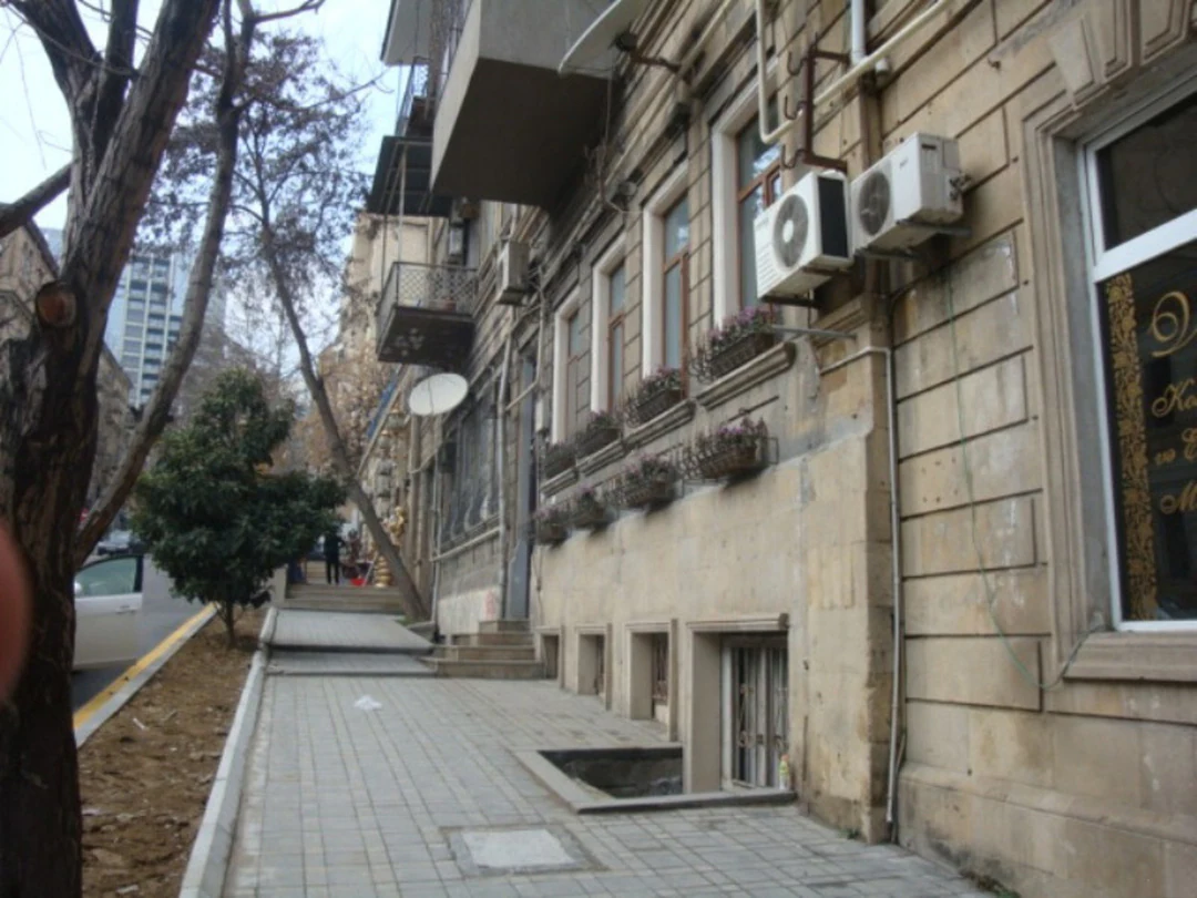 Объект 90 м², Сабаильский район, Баку. Фото 1