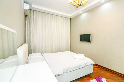 Günlük kirayə 2 otaqlı 65 m² mənzil