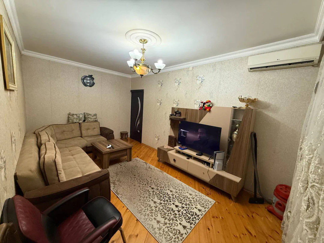 3 otaqlı 80 m² mənzil, Suraxanı, Bakı — 4-ci mərtəbə. Foto 1
