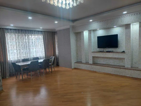 Kirayə: 3 otaqlı 150 m² mənzil