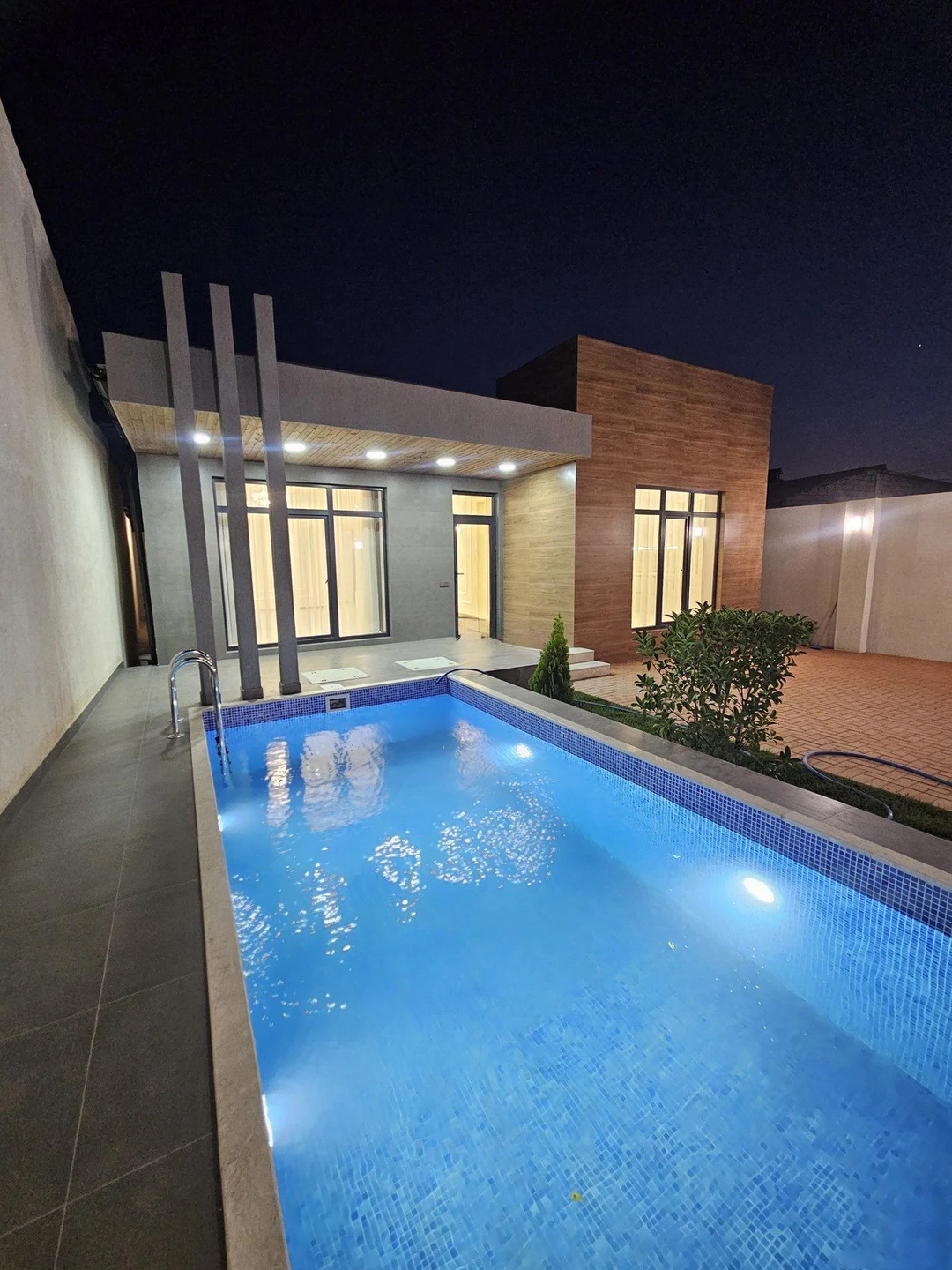4 otaqlı 140 m² fərdi ev, Xəzər rayonu, Bakı. Foto 1