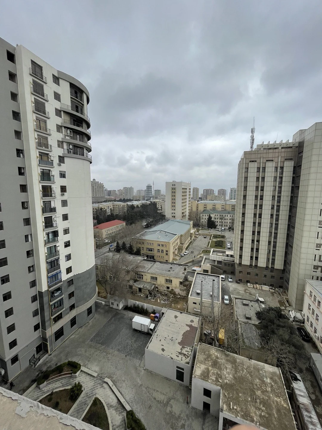 6-комн. квартира в аренду, 250 м², Ясамальский район, Баку. Фото 1