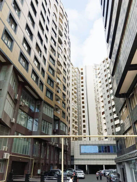Satış: 4 otaqlı 158 m² mənzil