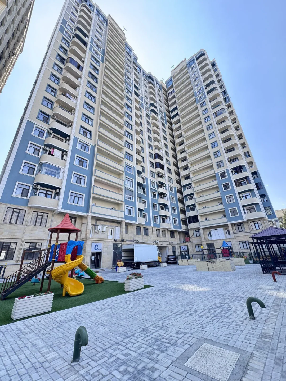 2-комн. квартира 68 м², Насиминский район, Баку. Фото 1