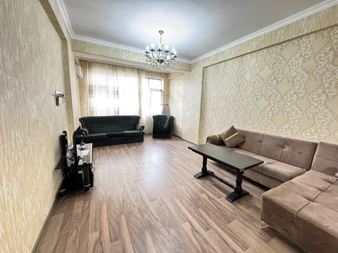 Kirayə: 3 otaqlı 128 m² mənzil