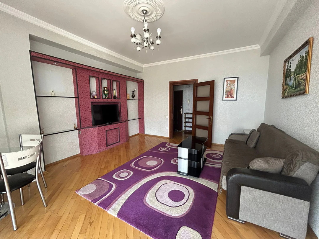 Аренда: 2-комн. квартира 80 м², Наримановский район, Баку. Фото 1