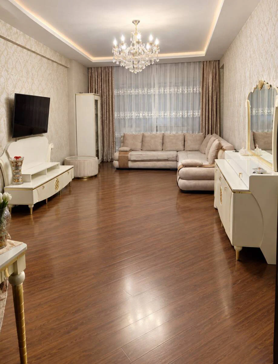 Kirayə 3 otaqlı 130 m² mənzil, Yasamal rayonu, Bakı. Foto 1