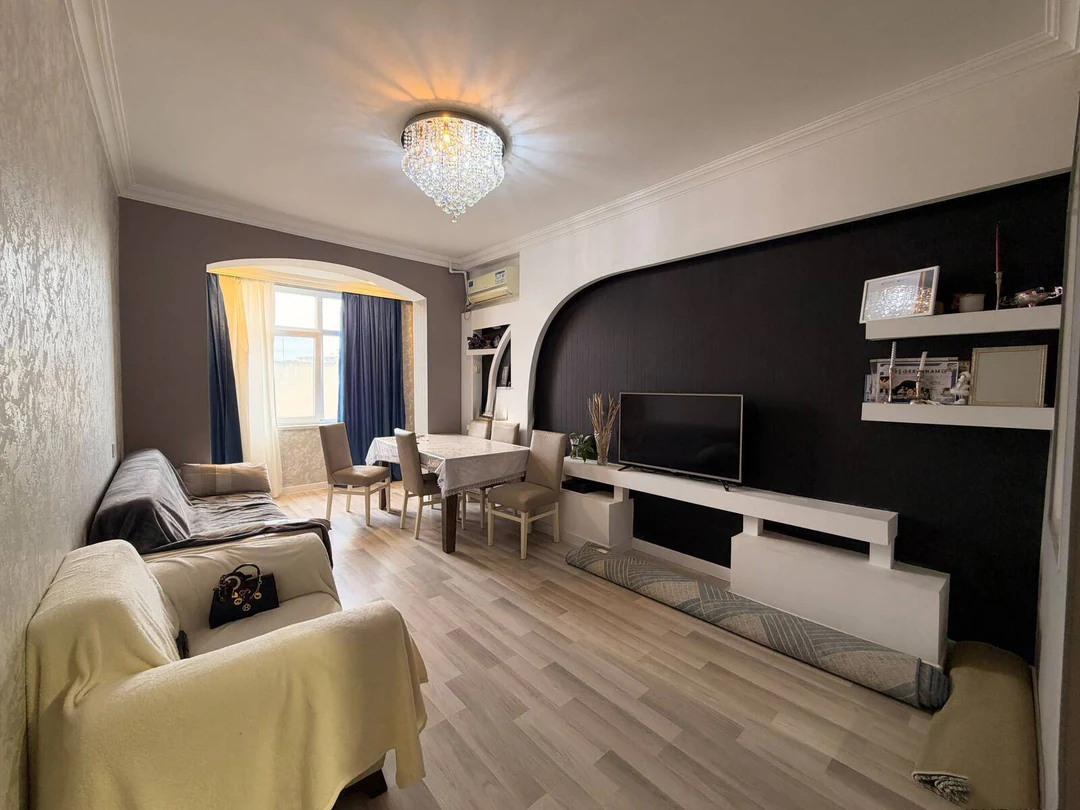 3 otaqlı 85 m² mənzil, Xətai rayonu, Bakı — 8-ci mərtəbə. Foto 1
