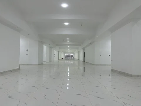 Kirayə: 1198 m² obyekt