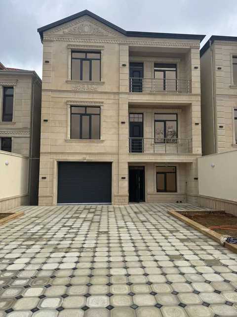 6 otaqlı 334 m² fərdi ev