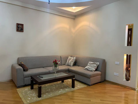 Аренда: 4-комн. квартира 160 м²