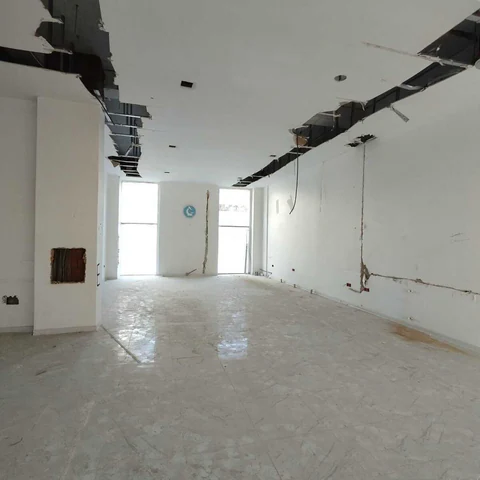 Kirayə: 227 m² obyekt