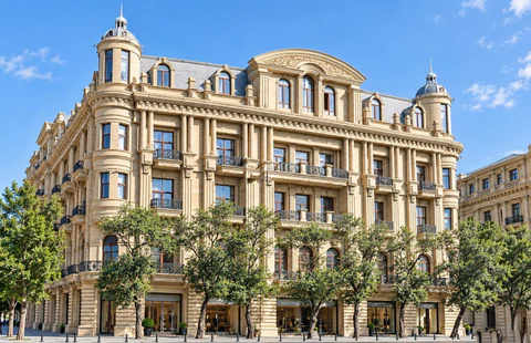6 otaqlı 360 m² mənzil