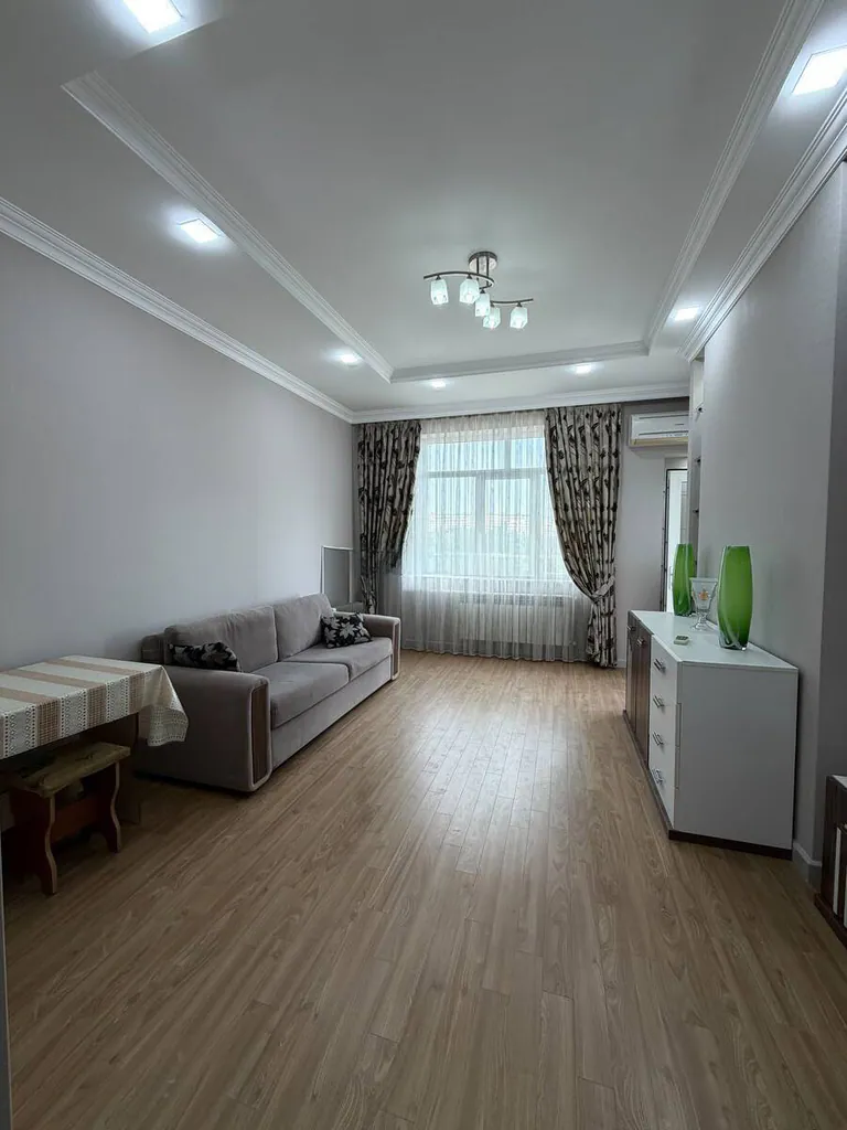 Продажа: 2-комн. квартира 55 м²