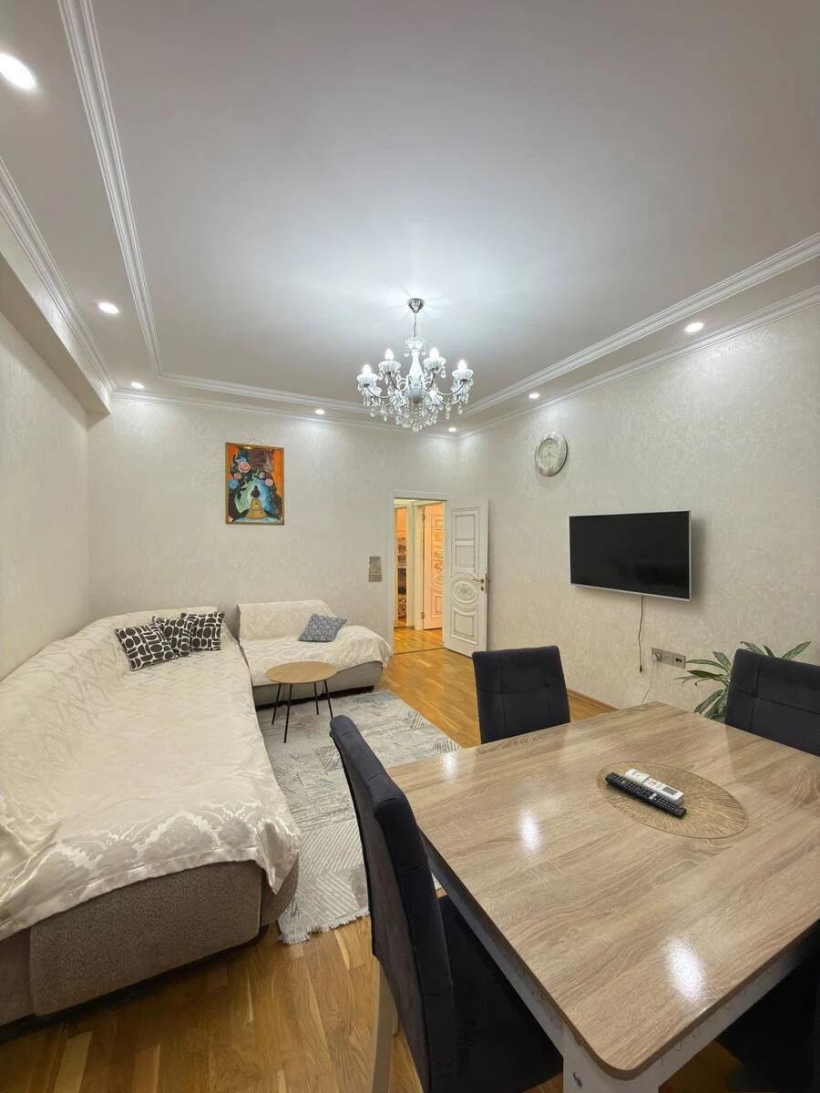 3 otaqlı 85 m² mənzil, Nizami, Bakı — 17-ci mərtəbə. Foto 1
