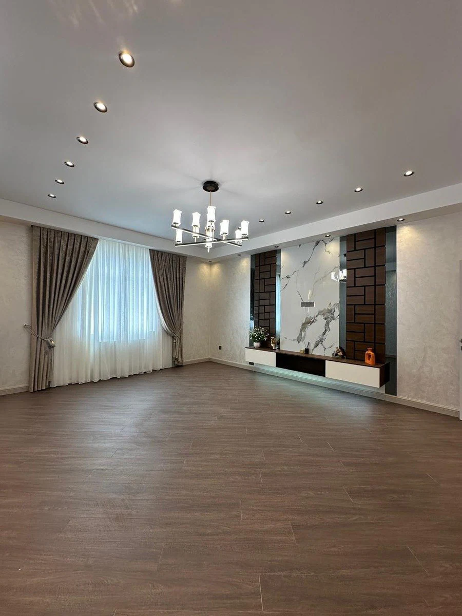 3 otaqlı 135 m² mənzil, Yasamal rayonu, Bakı. Foto 1
