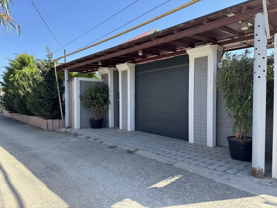 Günlük kirayə 5 otaqlı 400 m² fərdi ev, Xəzər rayonu, Bakı. Foto 1