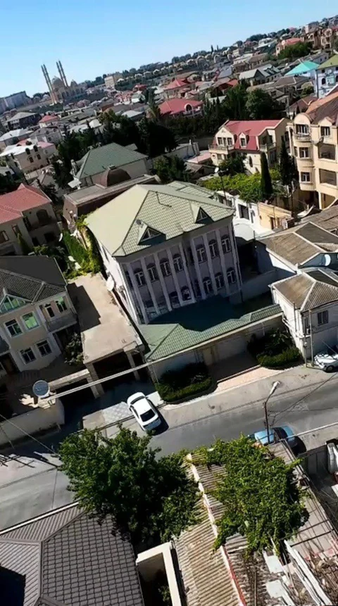Satış: 12 otaqlı 750 m² fərdi ev