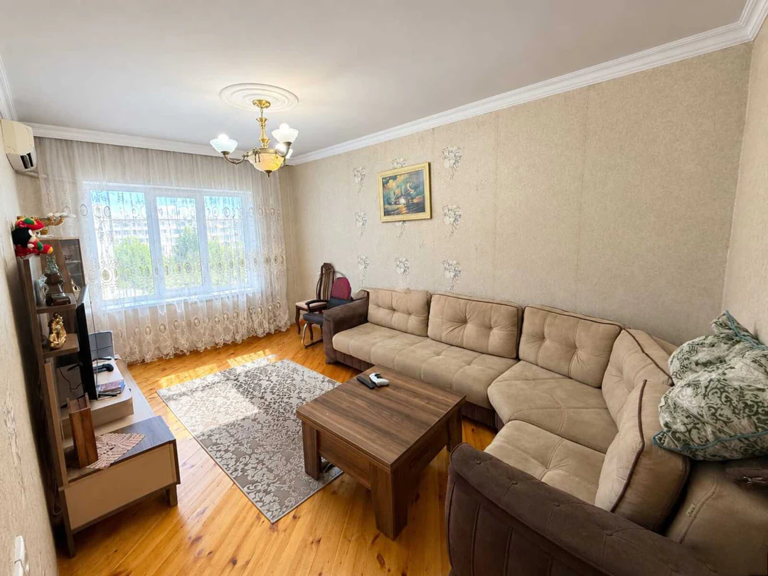 3 otaqlı 85 m² mənzil, Suraxanı, Bakı — 4-ci mərtəbə. Foto 1