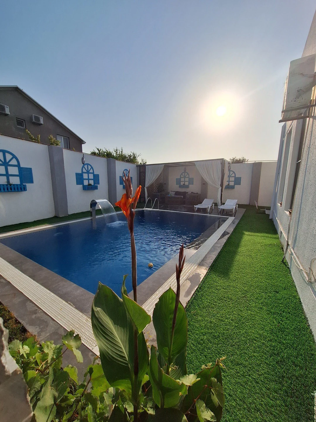 Günlük kirayə 3 otaqlı 110 m² fərdi ev, Xəzər rayonu, Bakı. Foto 1
