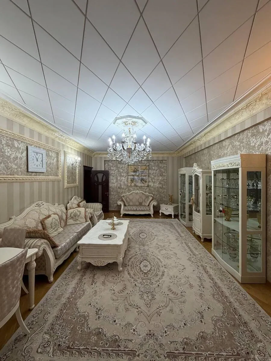 5 otaqlı 214 m² mənzil, Nərimanov rayonu, Bakı. Foto 1