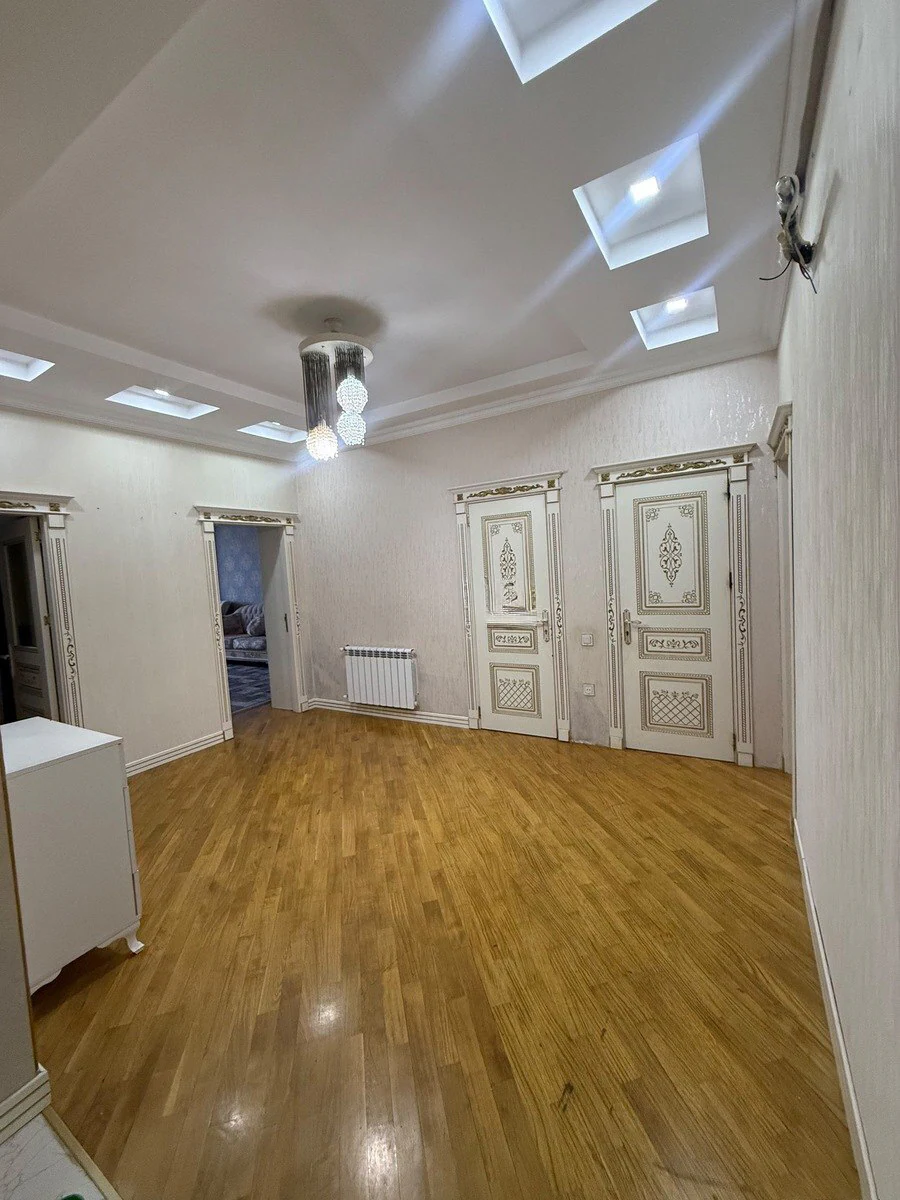 Kirayə 4 otaqlı 140 m² mənzil, Yasamal rayonu, Bakı. Foto 1