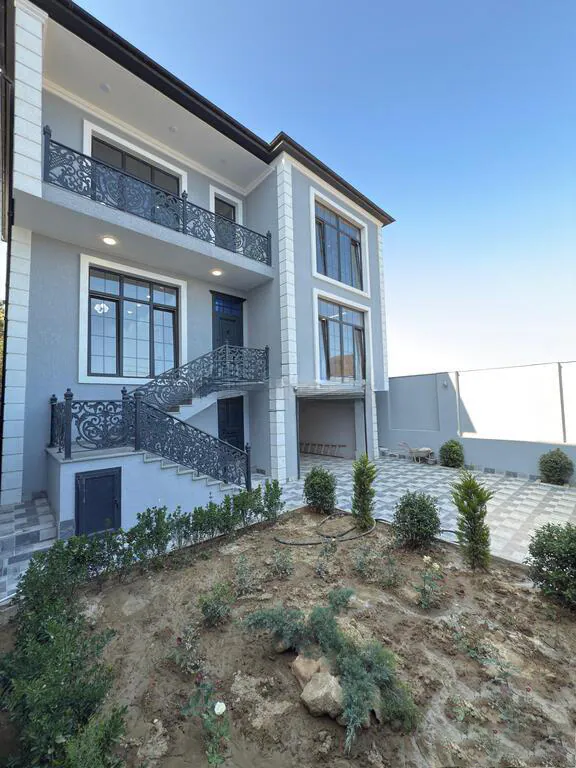 4 otaqlı 310 m² fərdi ev, Səbail rayonu, Bakı. Foto 1