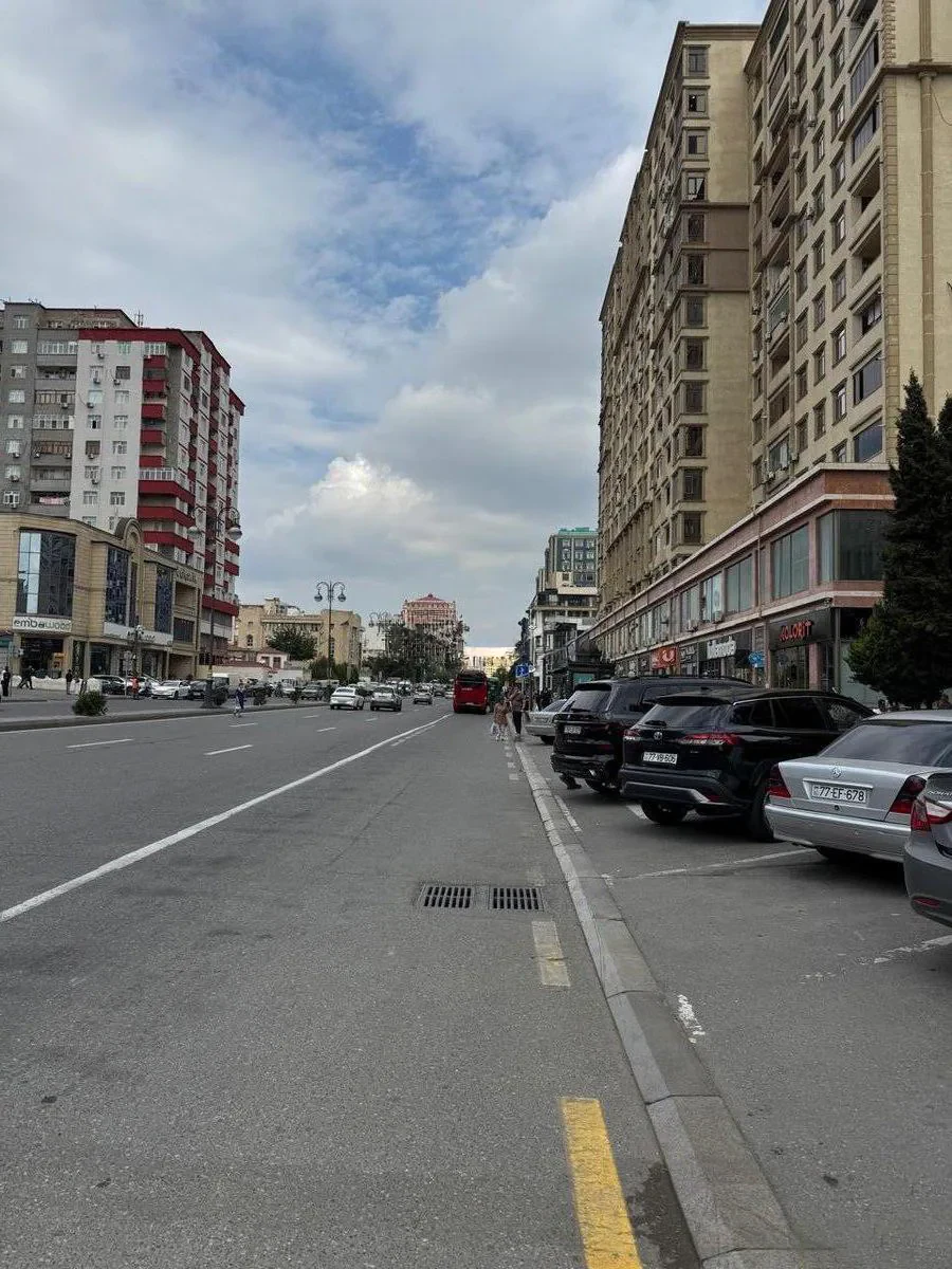 810 m² obyekt, Yasamal rayonu, Bakı. Foto 1