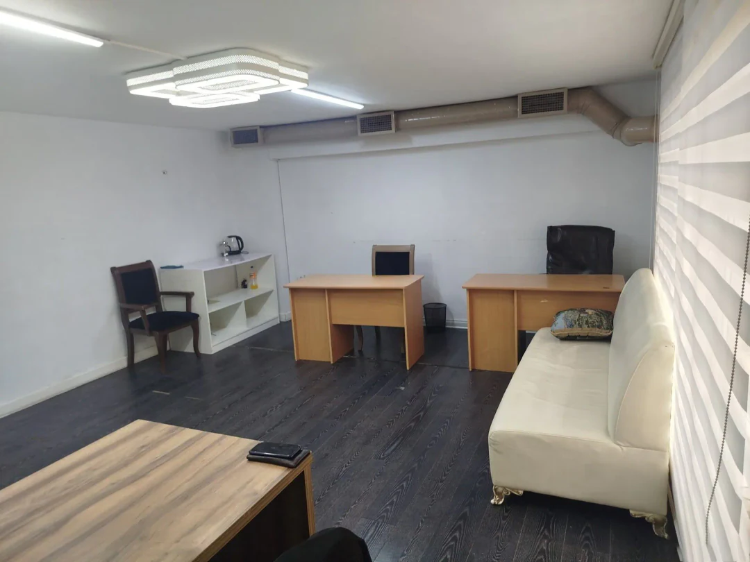 Офис в аренду, 30 м², Наримановский район, Баку. Фото 1