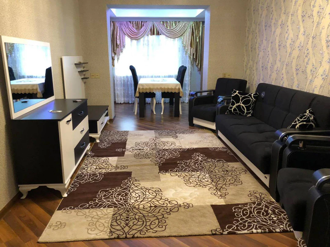 Kirayə 2 otaqlı 60 m² mənzil, Yasamal rayonu, Bakı — 1-ci mərtəbə. Foto 1