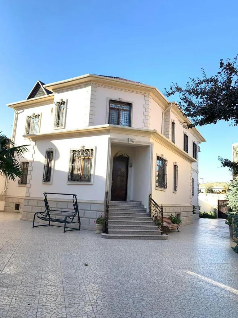 Kirayə: 6 otaqlı 250 m² fərdi ev