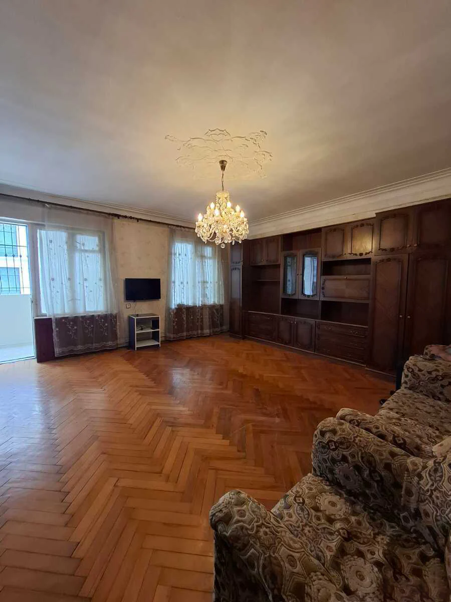 4-комн. квартира 110 м², Наримановский район, Баку. Фото 1