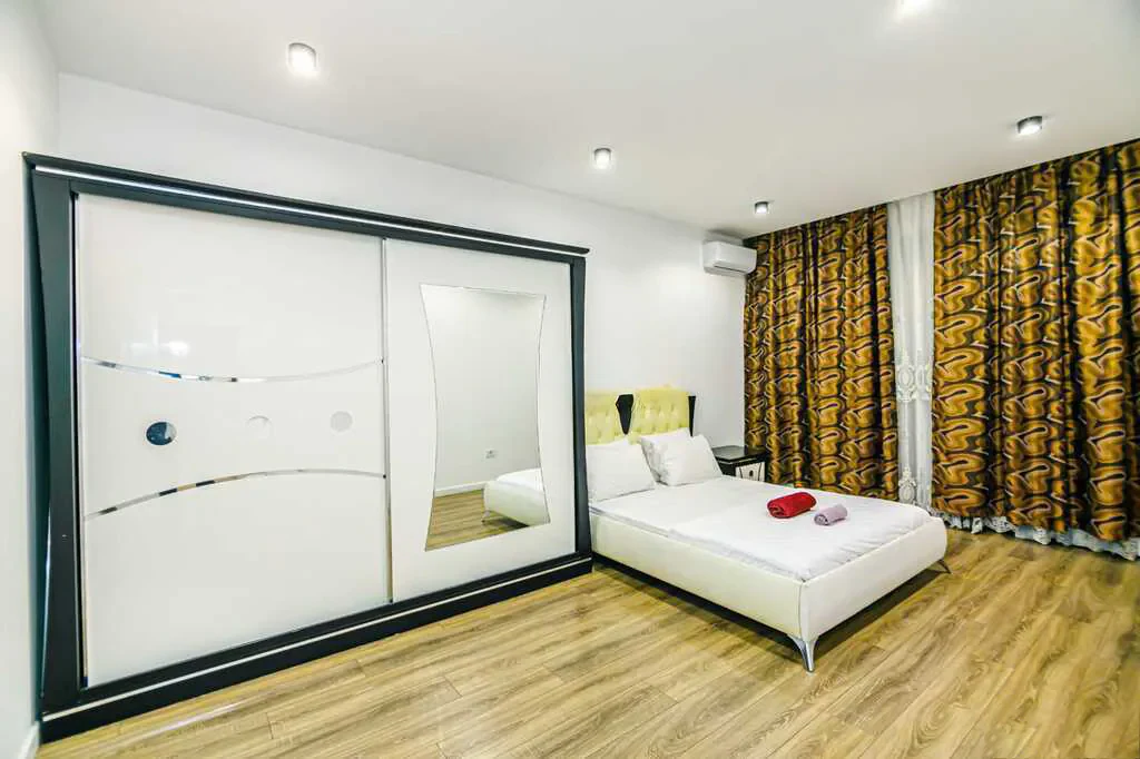 3-комн. квартира посуточно, 95 м², Сабаильский район, Баку. Фото 1