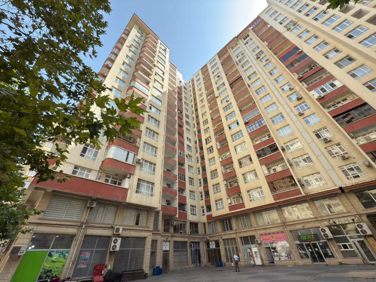 Продажа: 3-комн. квартира 138 м²