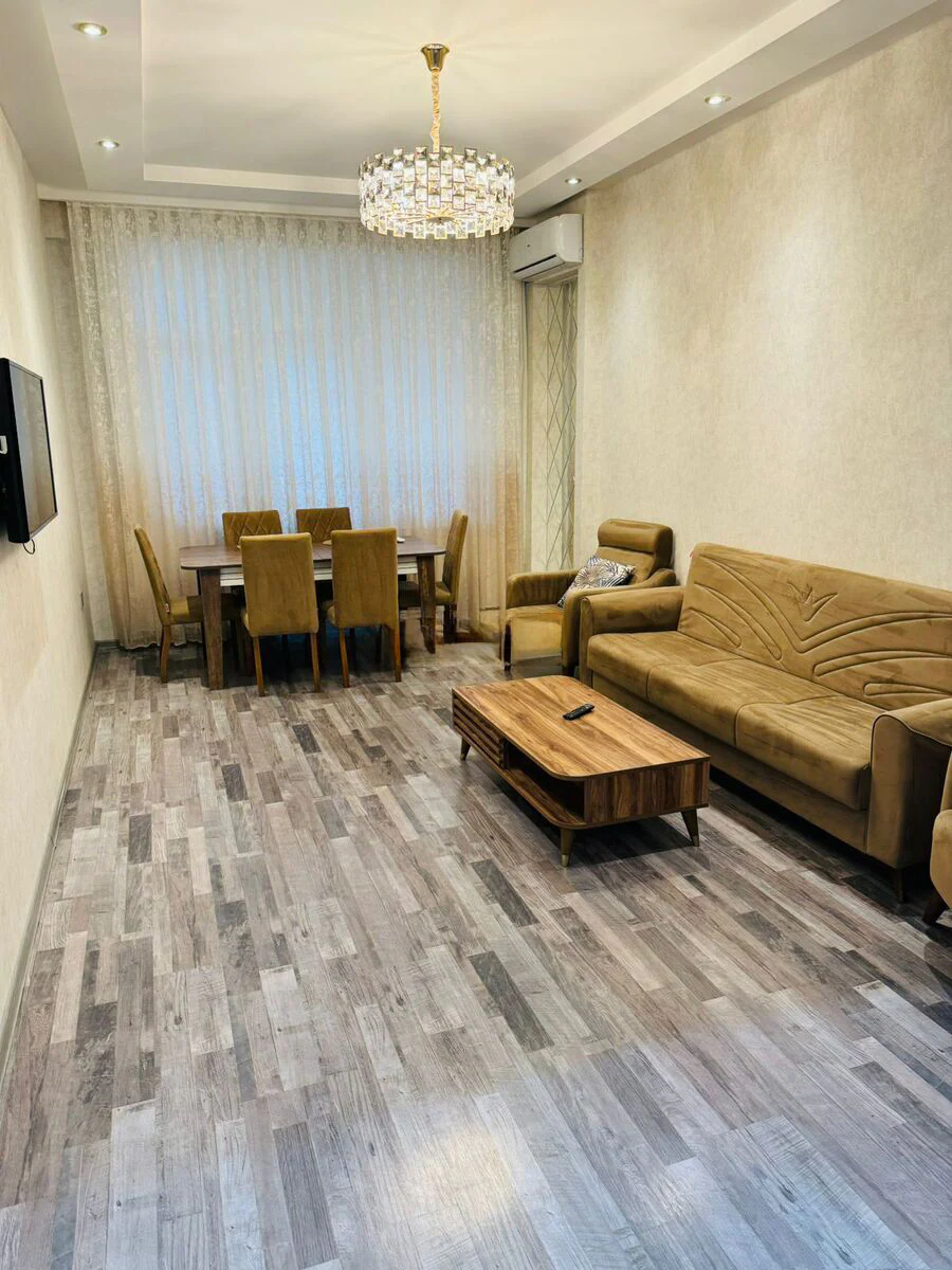Kirayə 3 otaqlı 100 m² mənzil, Xətai rayonu, Bakı — 12-ci mərtəbə. Foto 1