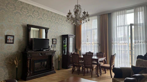 Kirayə: 2 otaqlı 70 m² mənzil
